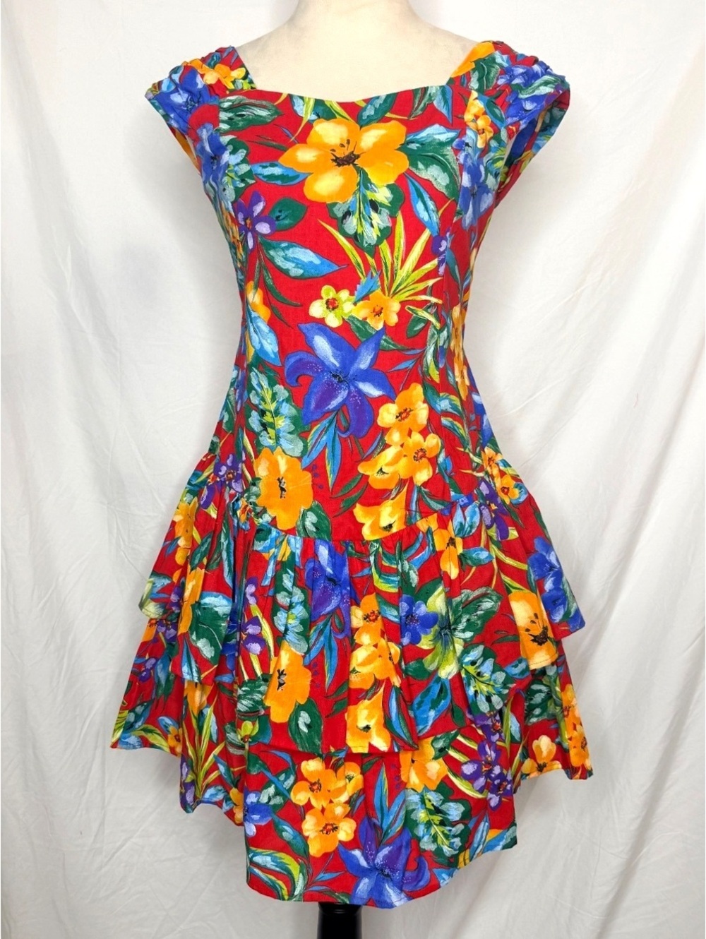 Open Back Tropical Floral Dress Ruffle Hem Vintage 90s 100% Cotton